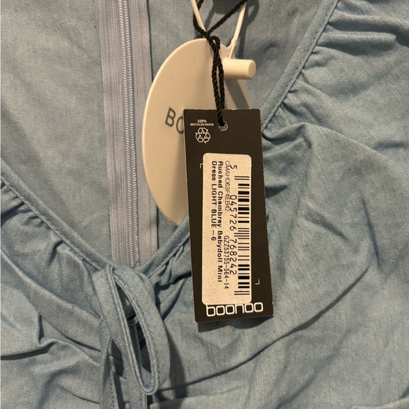 NWT BOOHOO RUCHED CHAMBRAY DRESS SZ 6 - Picture 4 of 4